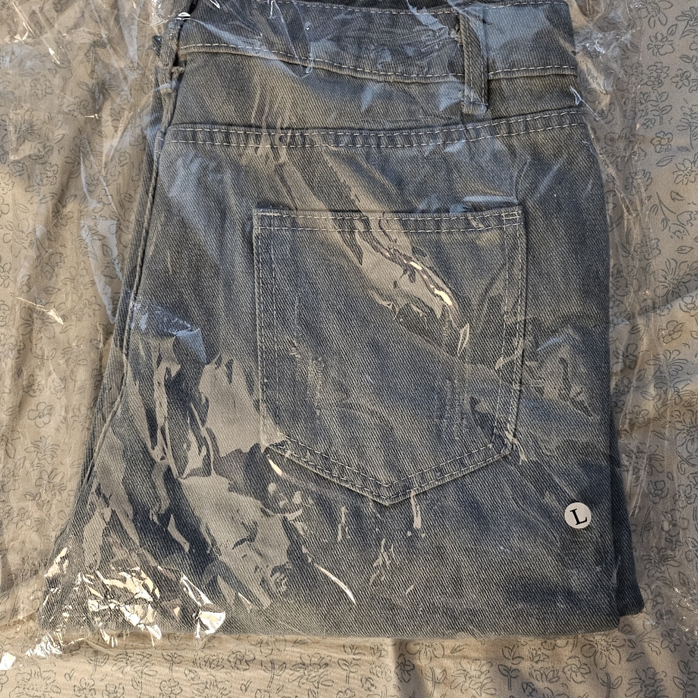 Women's Light Wash Blue Jeans